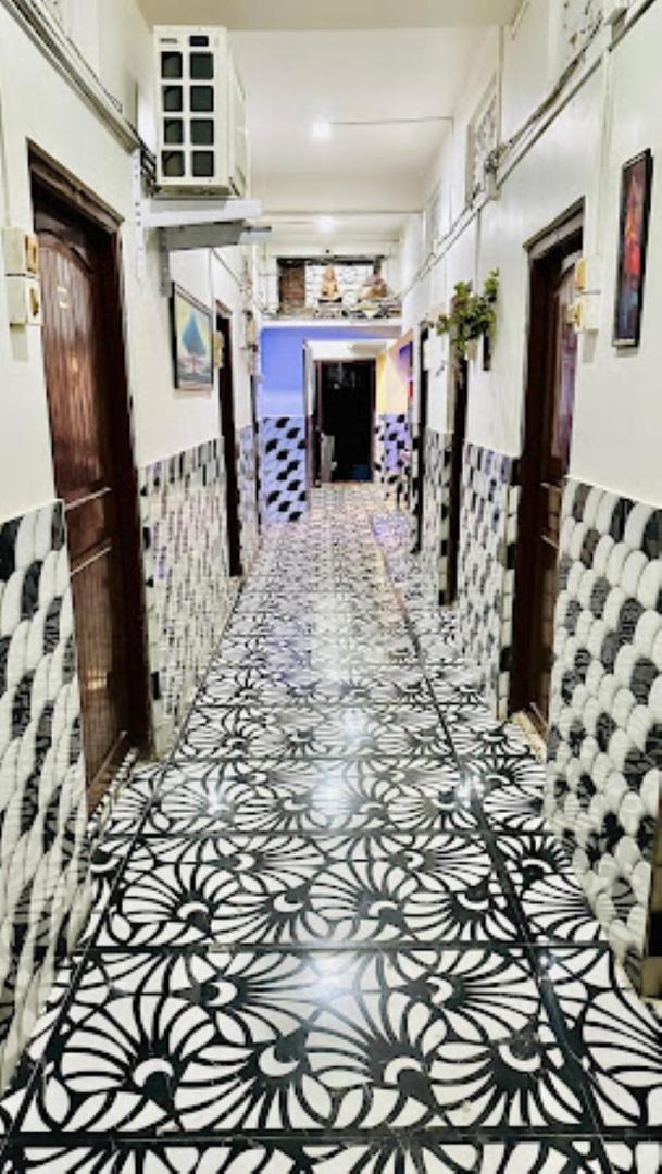 Hotel Nilamber By Grb Lumding Buitenkant foto